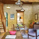 2 Bedroom Amazing In Sembas